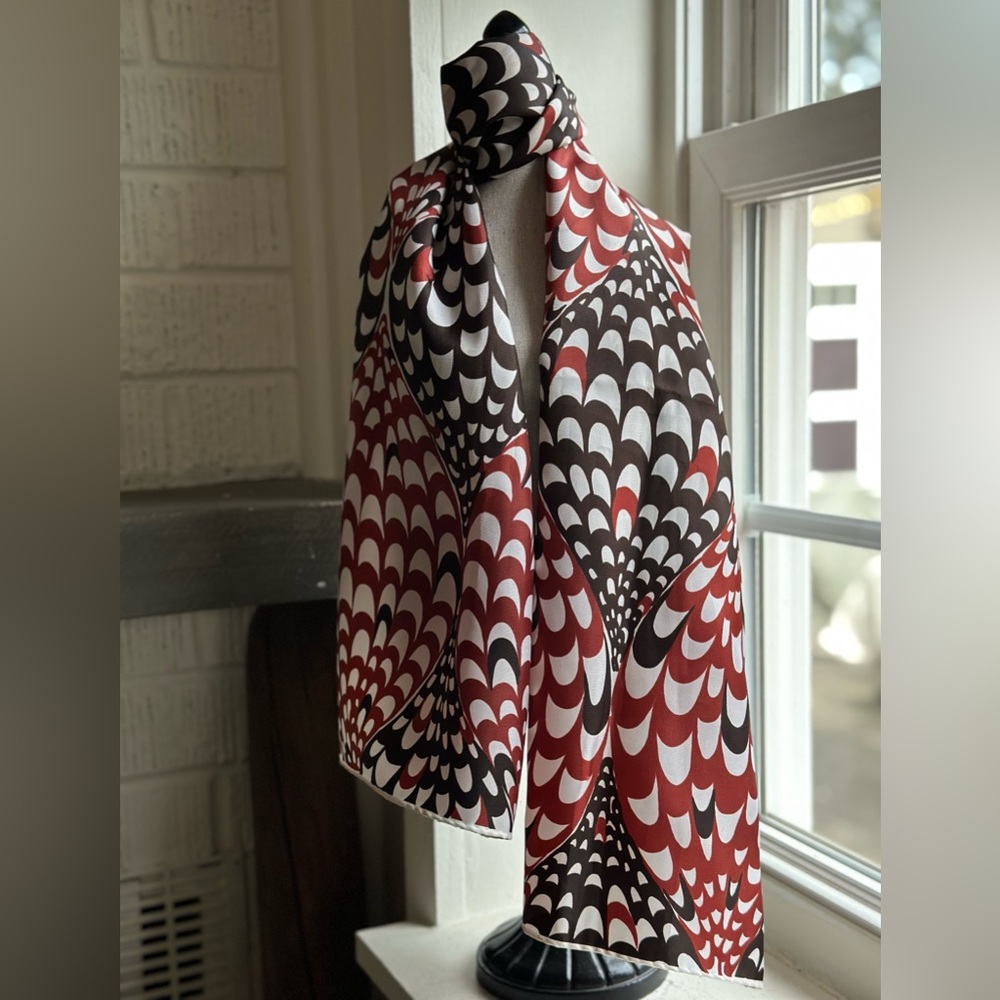Vintage Sillook design scarf.  Brown, rust and white. 44”L 11”W
